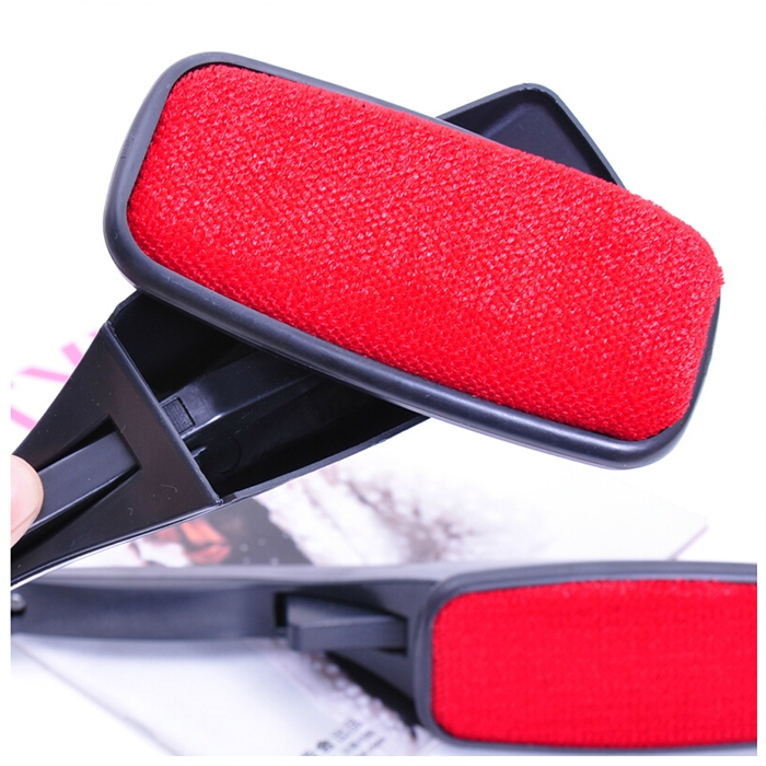 Buy Discontinued Product -Deluxe Rotating Lint Brush For Quick